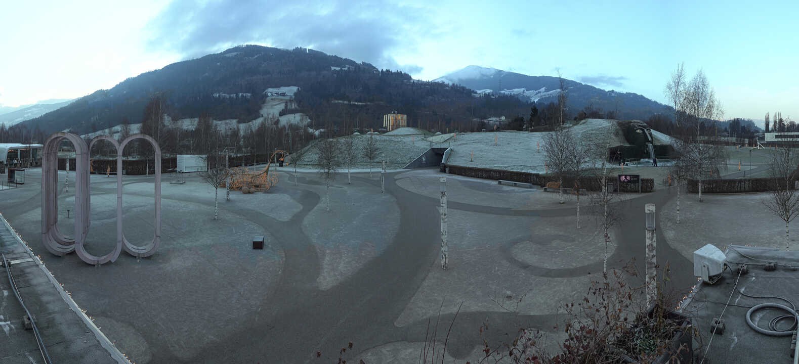 Archiv Foto Webcam Swarovski Kristallwelten: Außengelände