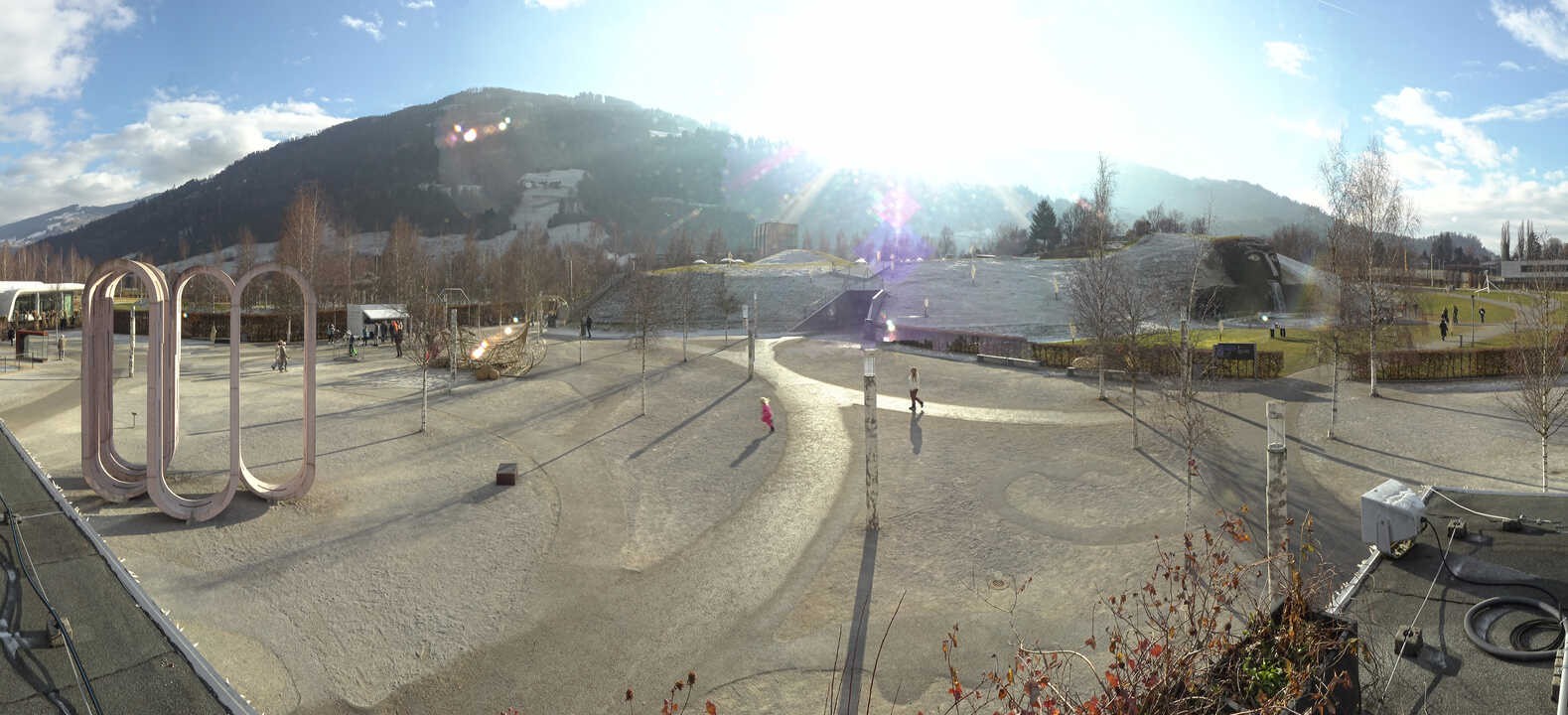 Archiv Foto Webcam Swarovski Kristallwelten: Außengelände