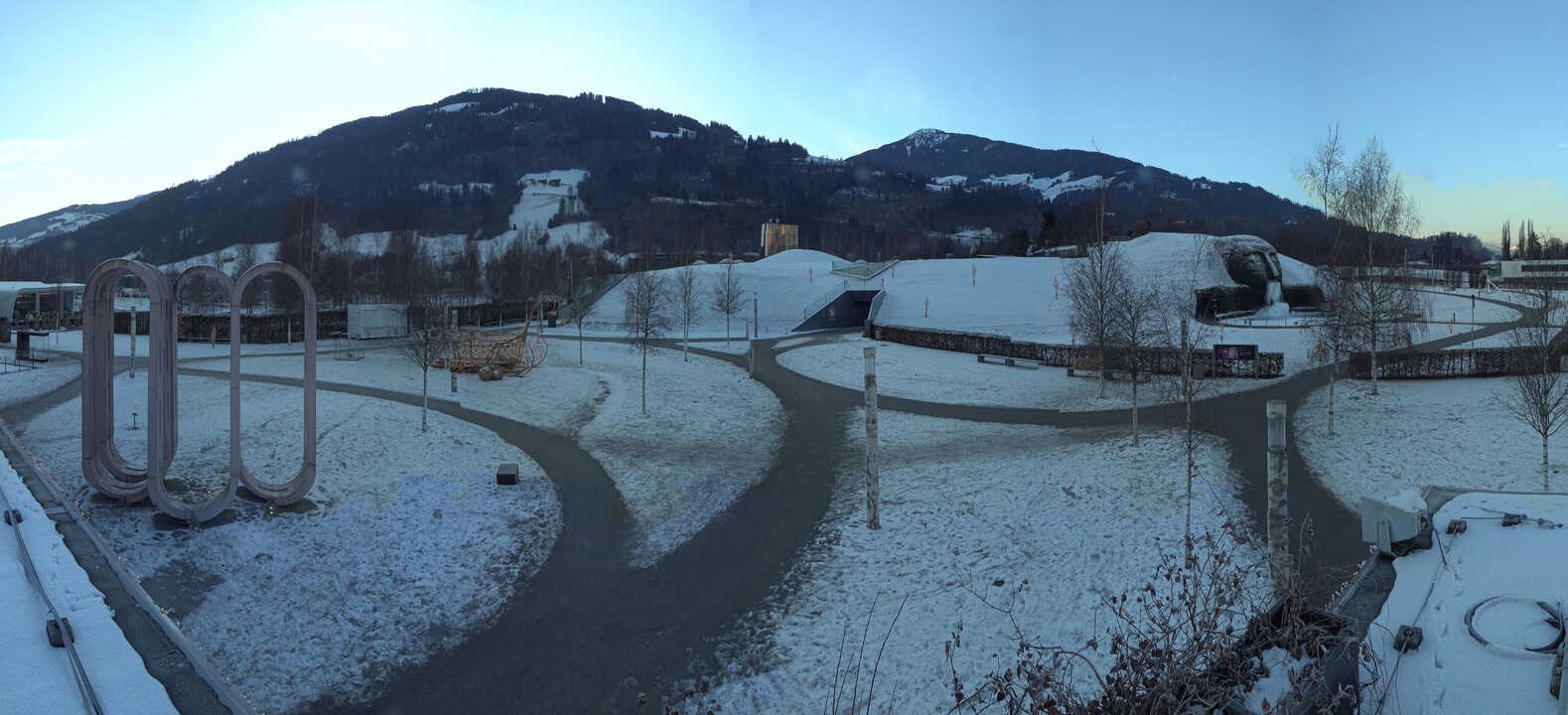 Archiv Foto Webcam Swarovski Kristallwelten: Außengelände