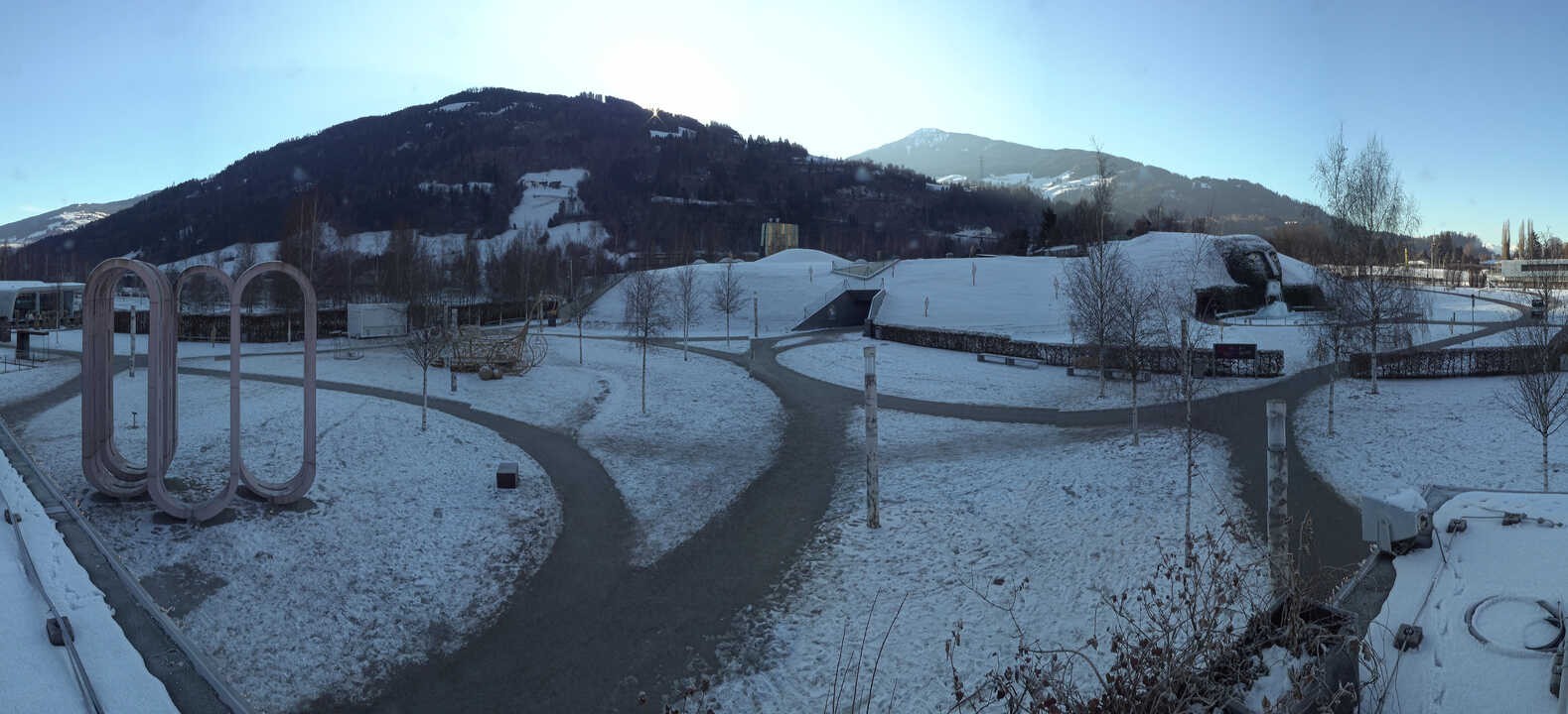 Archiv Foto Webcam Swarovski Kristallwelten: Außengelände