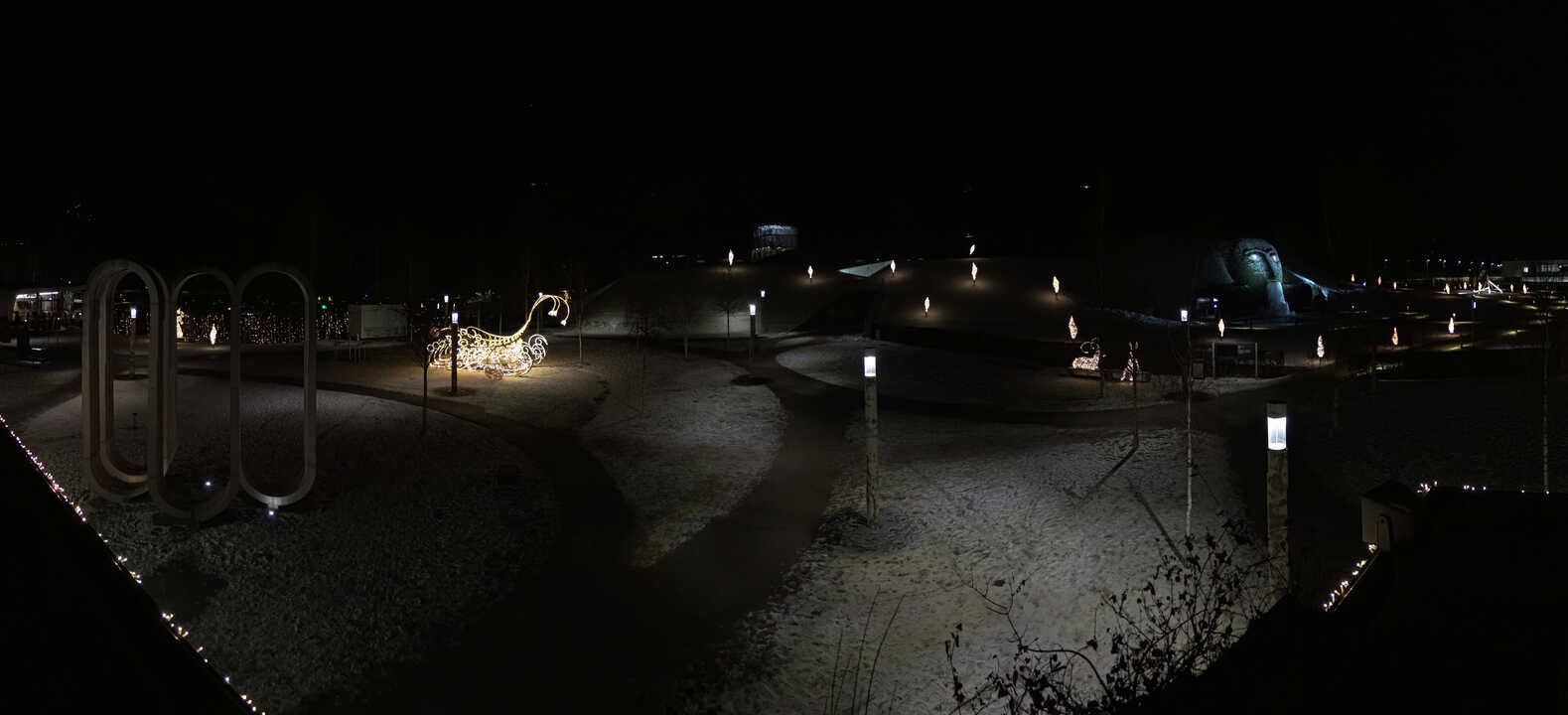 Archiv Foto Webcam Swarovski Kristallwelten: Außengelände