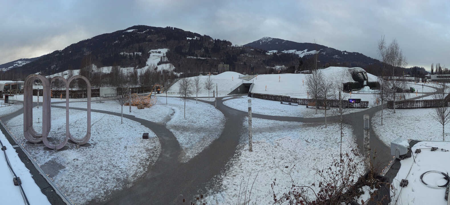 Archiv Foto Webcam Swarovski Kristallwelten: Außengelände