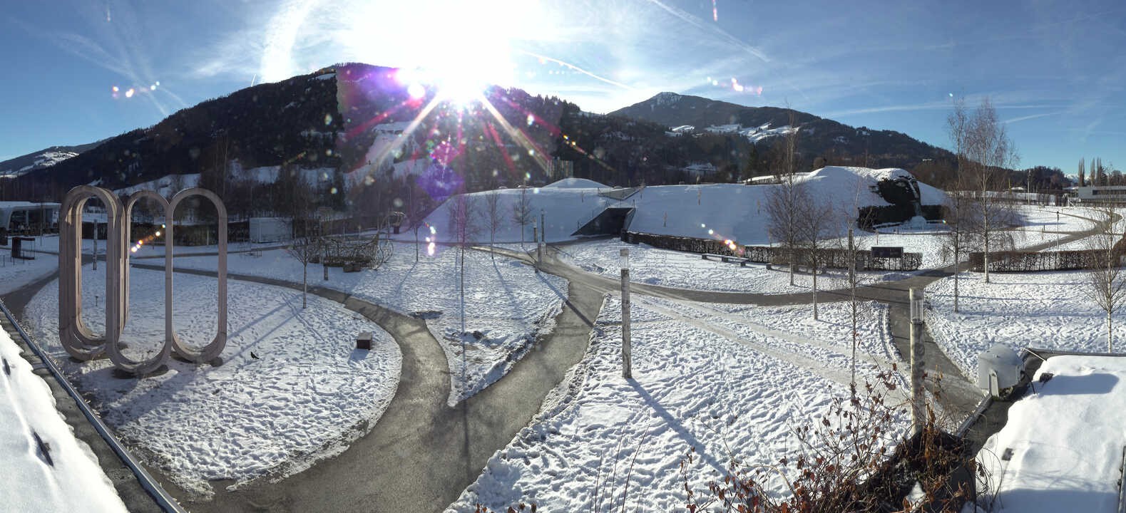 Archiv Foto Webcam Swarovski Kristallwelten: Außengelände