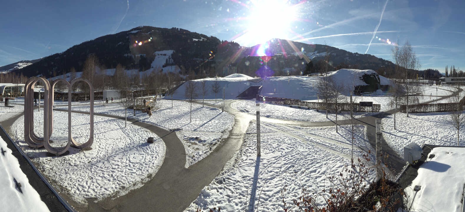 Archiv Foto Webcam Swarovski Kristallwelten: Außengelände