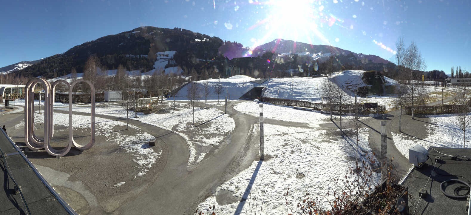 Archiv Foto Webcam Swarovski Kristallwelten: Außengelände