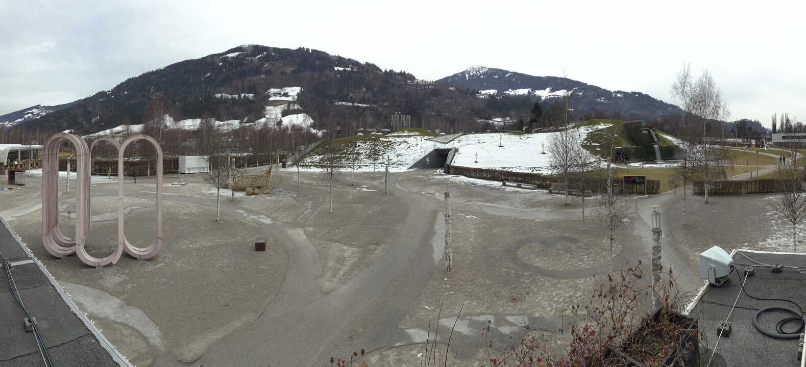 Archiv Foto Webcam Swarovski Kristallwelten: Außengelände