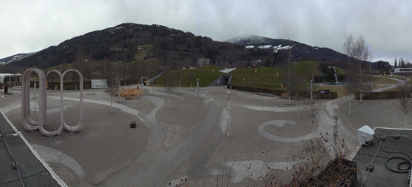 Archiv Foto Webcam Swarovski Kristallwelten: Außengelände