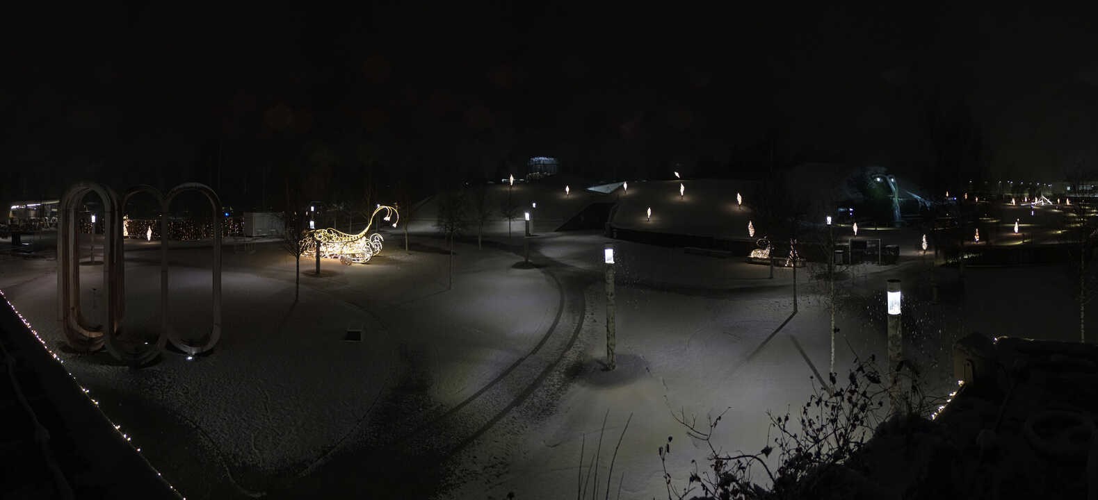 Archiv Foto Webcam Swarovski Kristallwelten: Außengelände