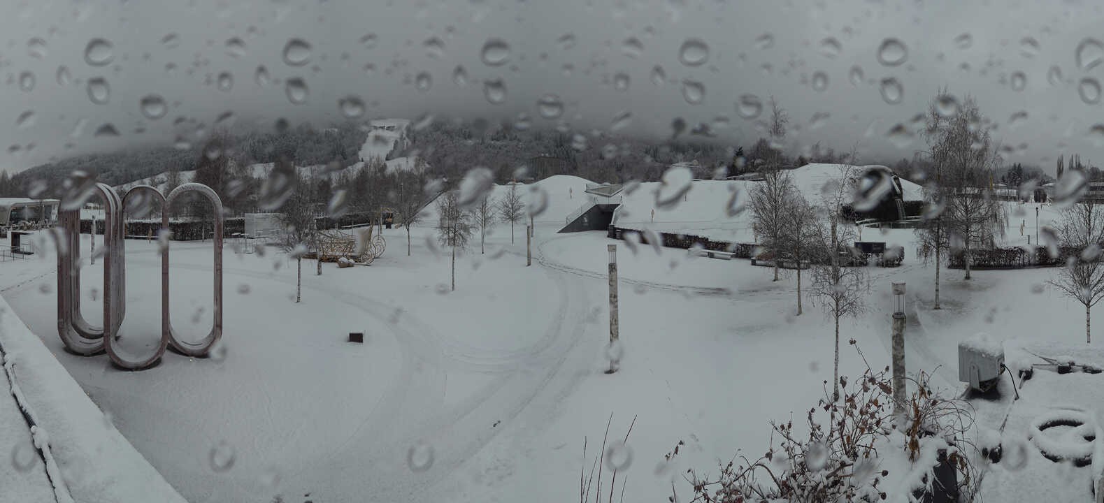 Archiv Foto Webcam Swarovski Kristallwelten: Außengelände