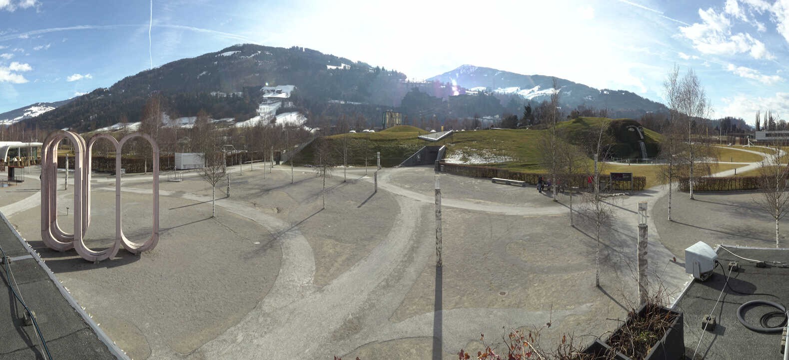 Archiv Foto Webcam Swarovski Kristallwelten: Außengelände