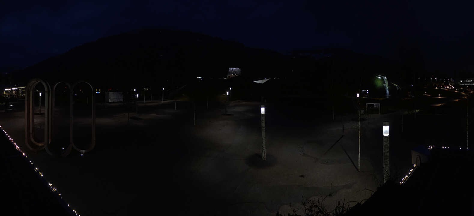 Archiv Foto Webcam Swarovski Kristallwelten: Außengelände