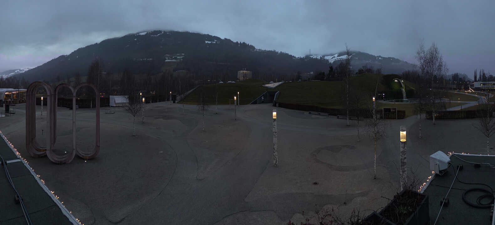 Archiv Foto Webcam Swarovski Kristallwelten: Außengelände