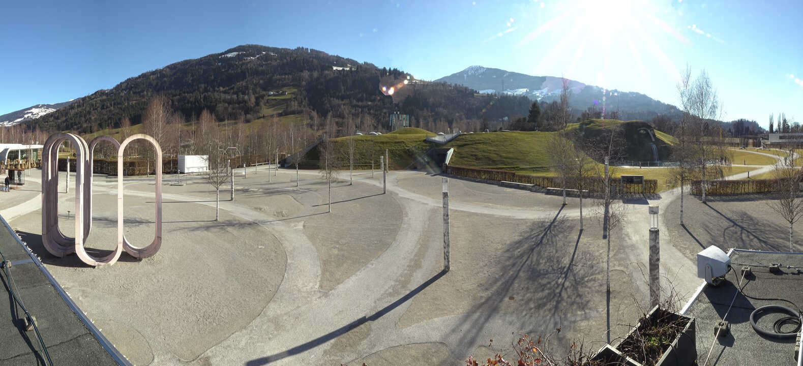 Archiv Foto Webcam Swarovski Kristallwelten: Außengelände