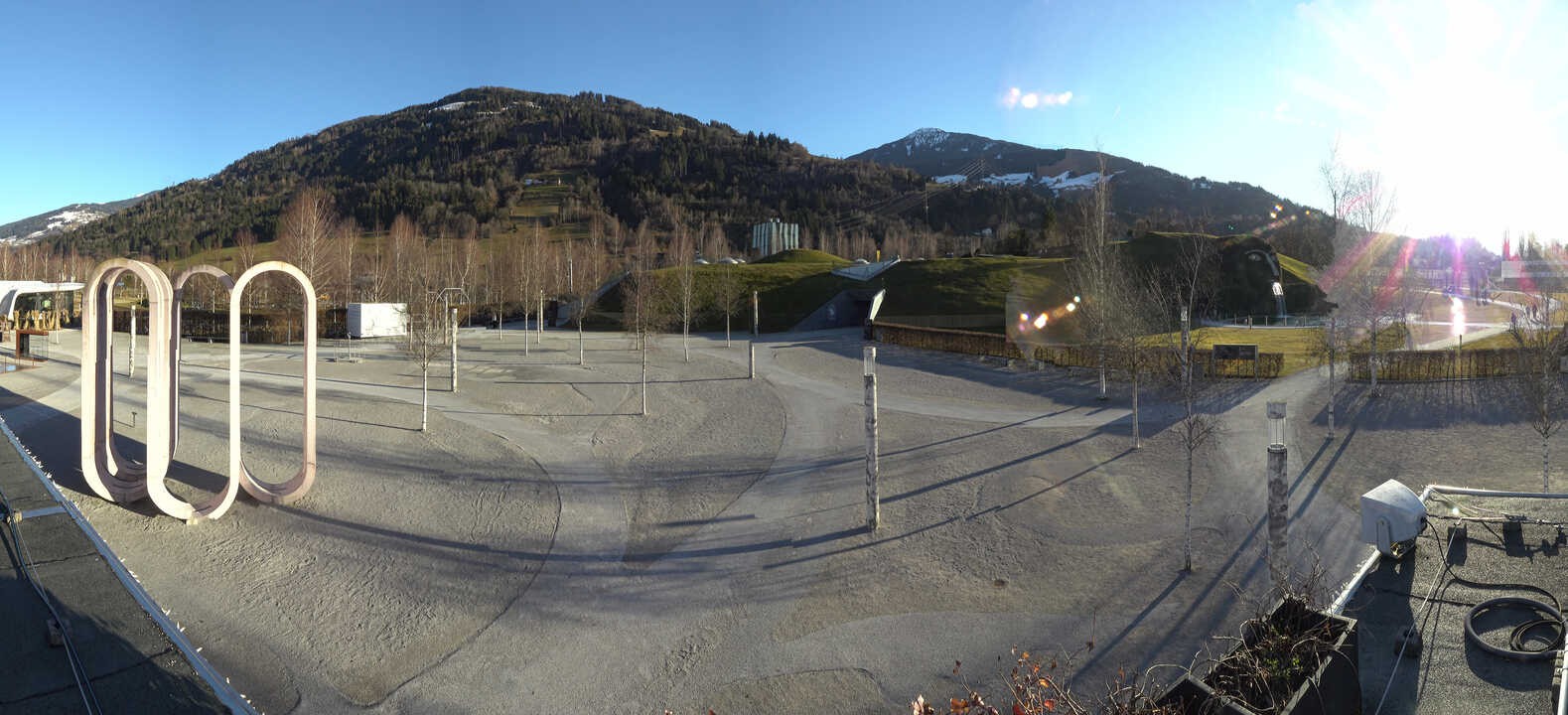 Archiv Foto Webcam Swarovski Kristallwelten: Außengelände