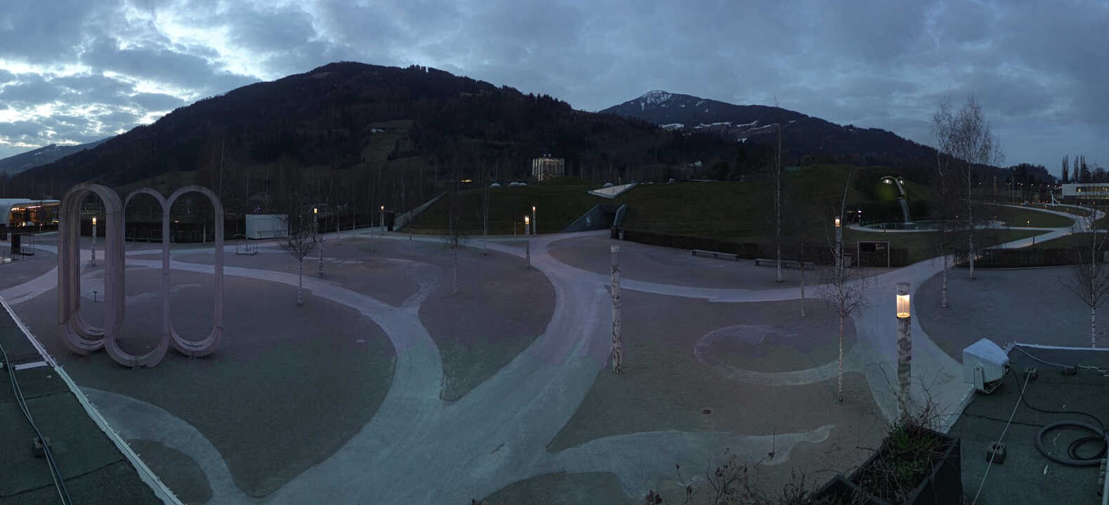 Archiv Foto Webcam Swarovski Kristallwelten: Außengelände