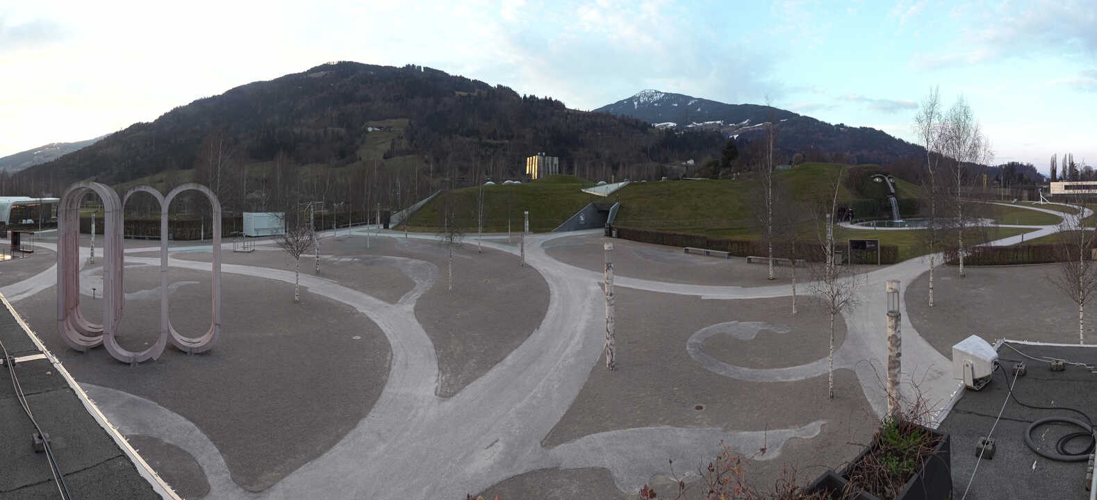 Archiv Foto Webcam Swarovski Kristallwelten: Außengelände