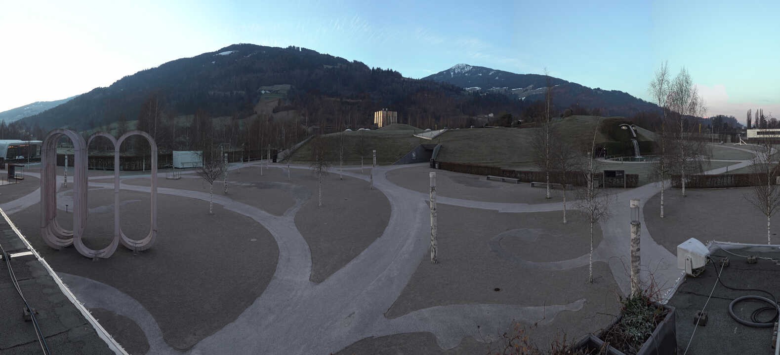 Archiv Foto Webcam Swarovski Kristallwelten: Außengelände