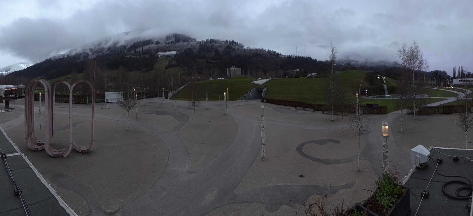 Archiv Foto Webcam Swarovski Kristallwelten: Außengelände