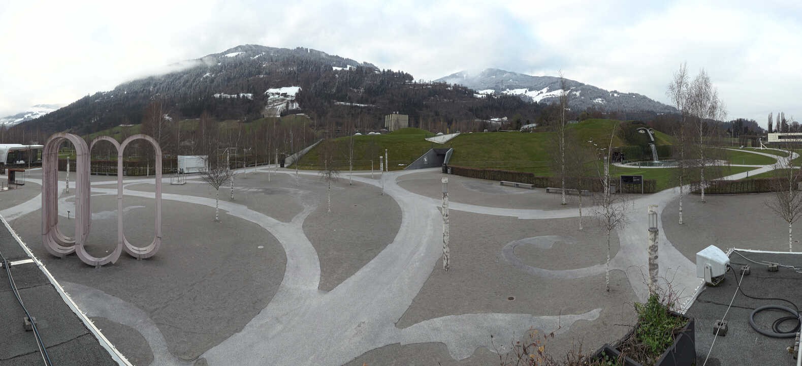 Archiv Foto Webcam Swarovski Kristallwelten: Außengelände