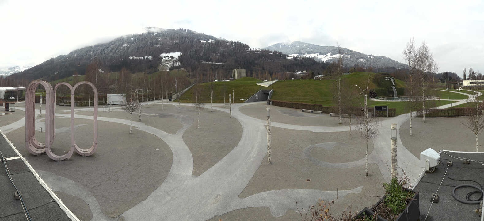 Archiv Foto Webcam Swarovski Kristallwelten: Außengelände