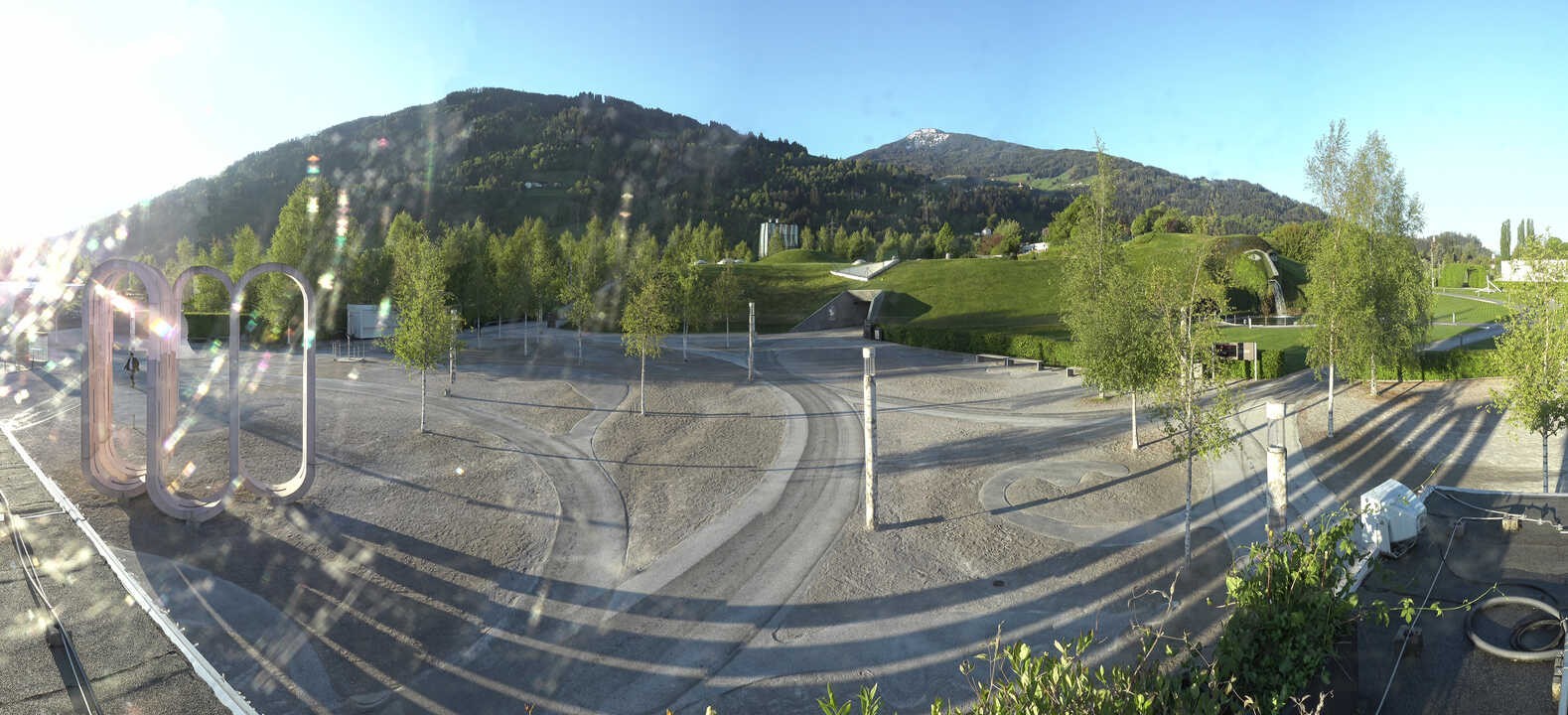 Archiv Foto Webcam Swarovski Kristallwelten: Außengelände