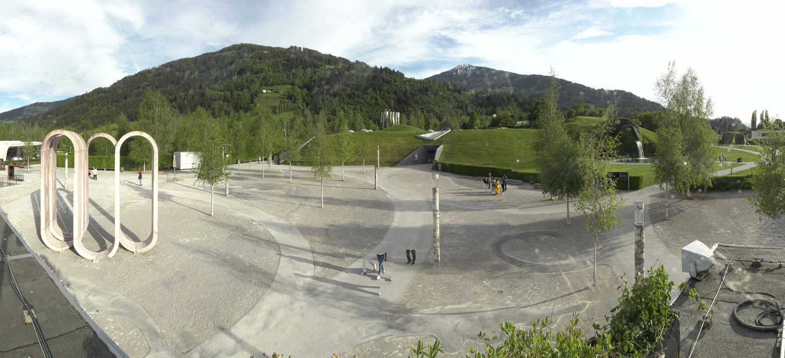 Archiv Foto Webcam Swarovski Kristallwelten: Außengelände
