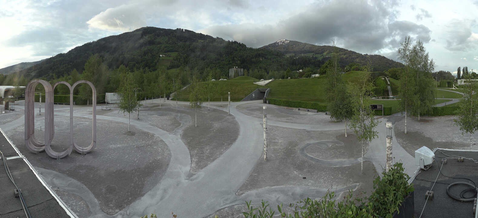 Archiv Foto Webcam Swarovski Kristallwelten: Außengelände