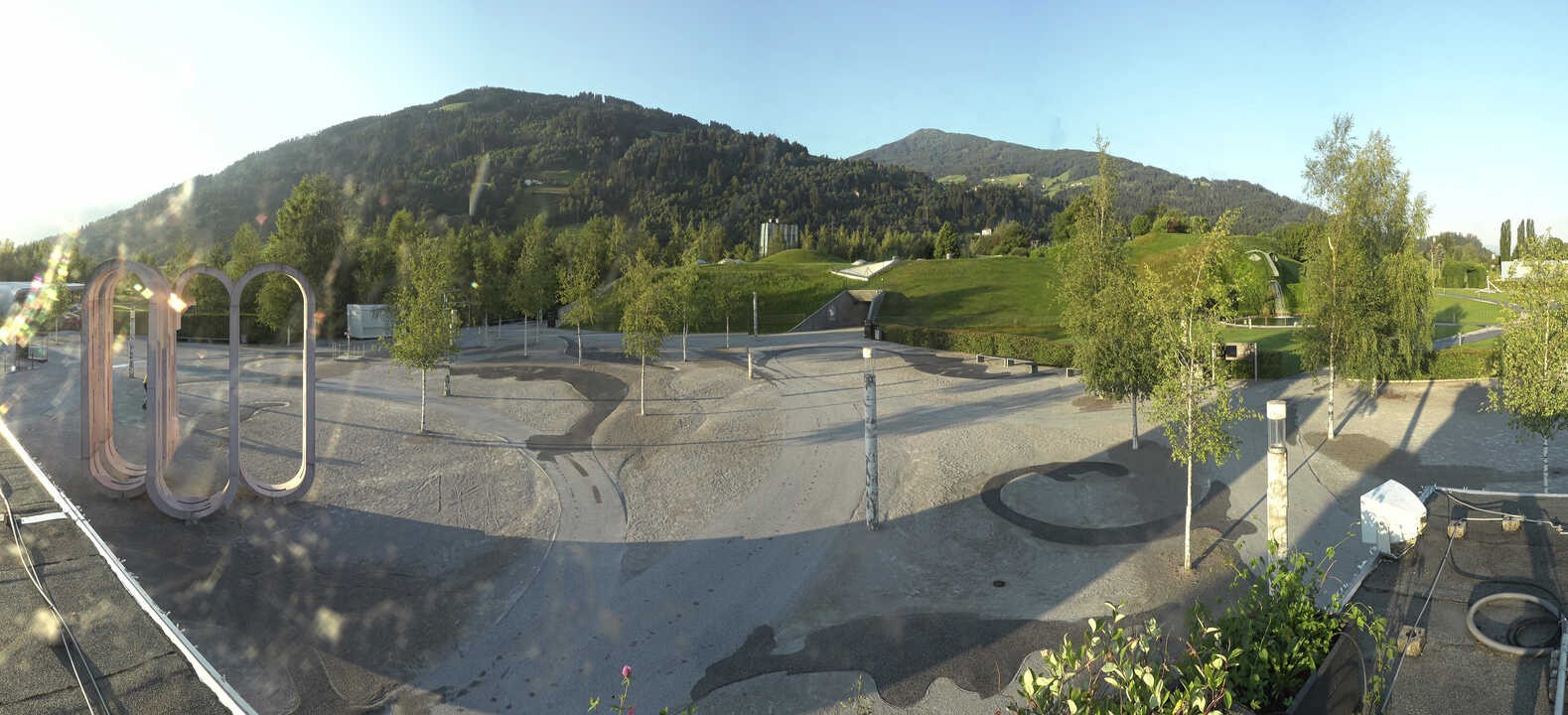 Archiv Foto Webcam Swarovski Kristallwelten: Außengelände