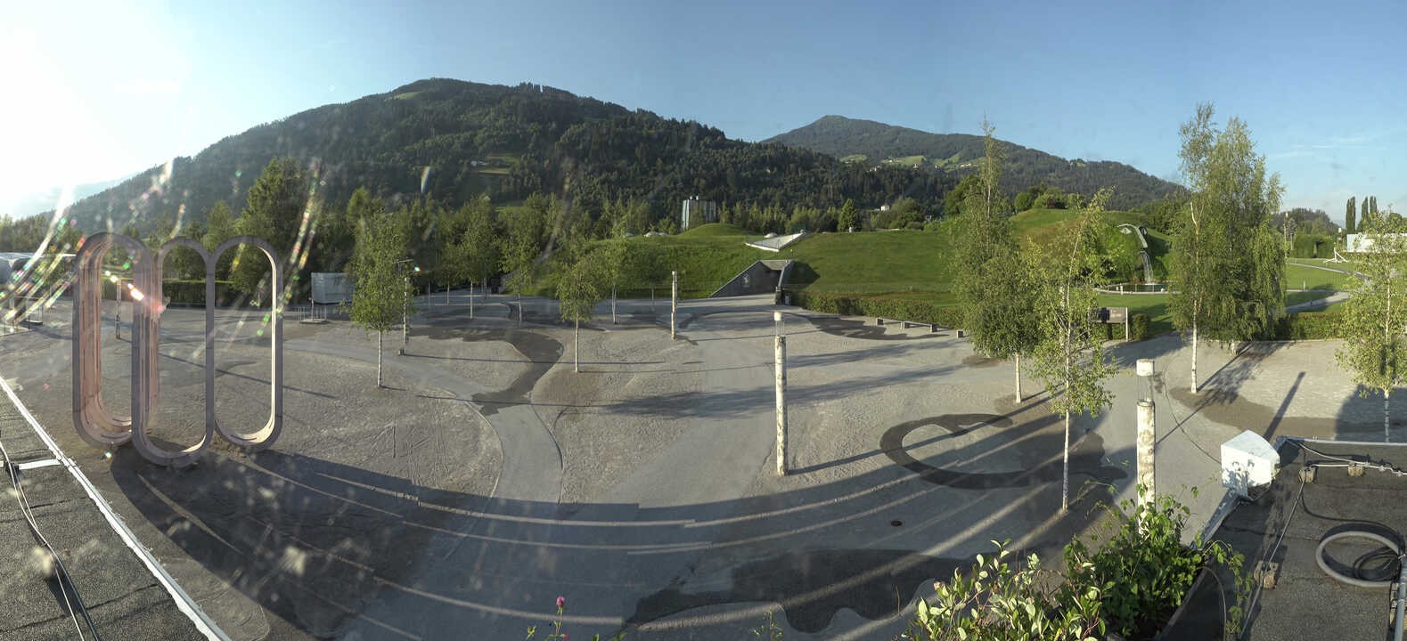 Archiv Foto Webcam Swarovski Kristallwelten: Außengelände
