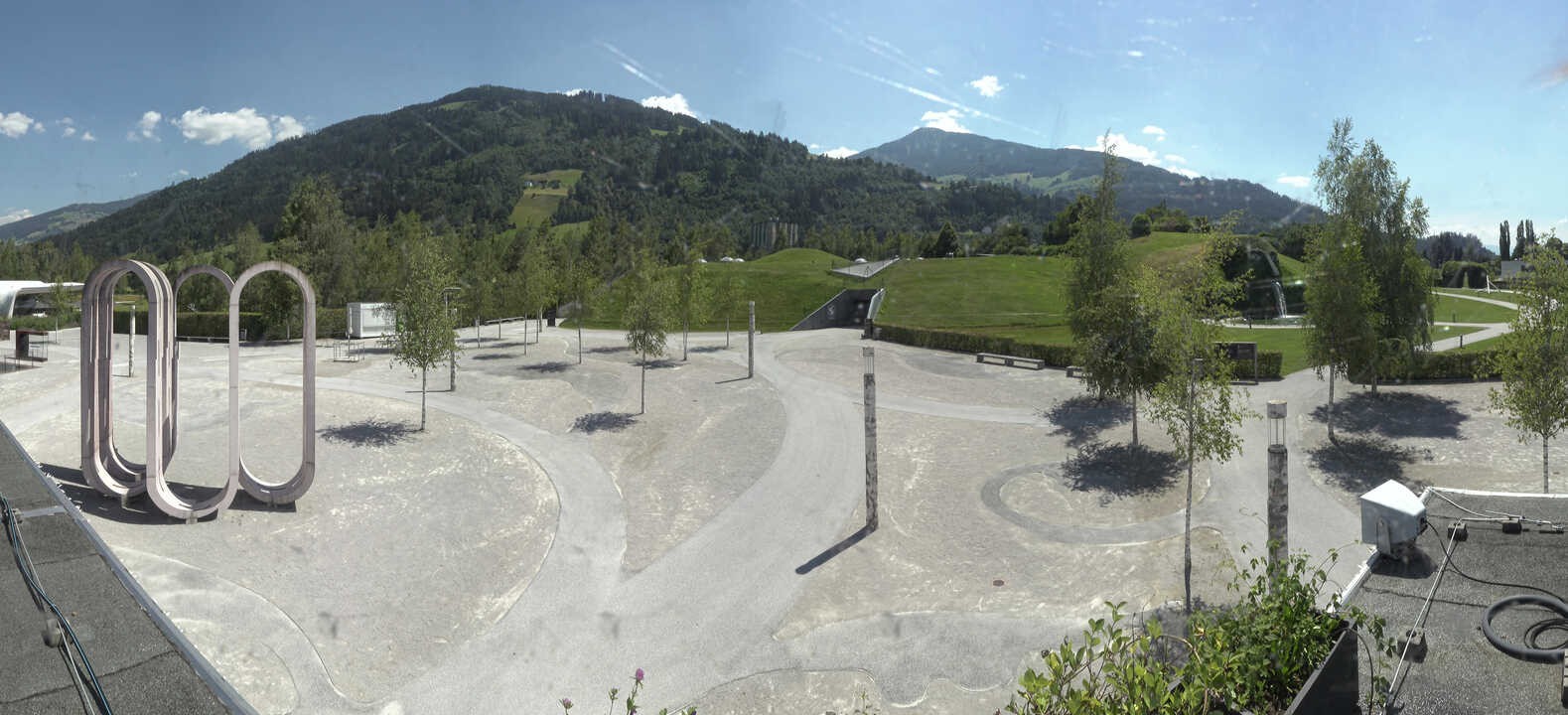 Archiv Foto Webcam Swarovski Kristallwelten: Außengelände