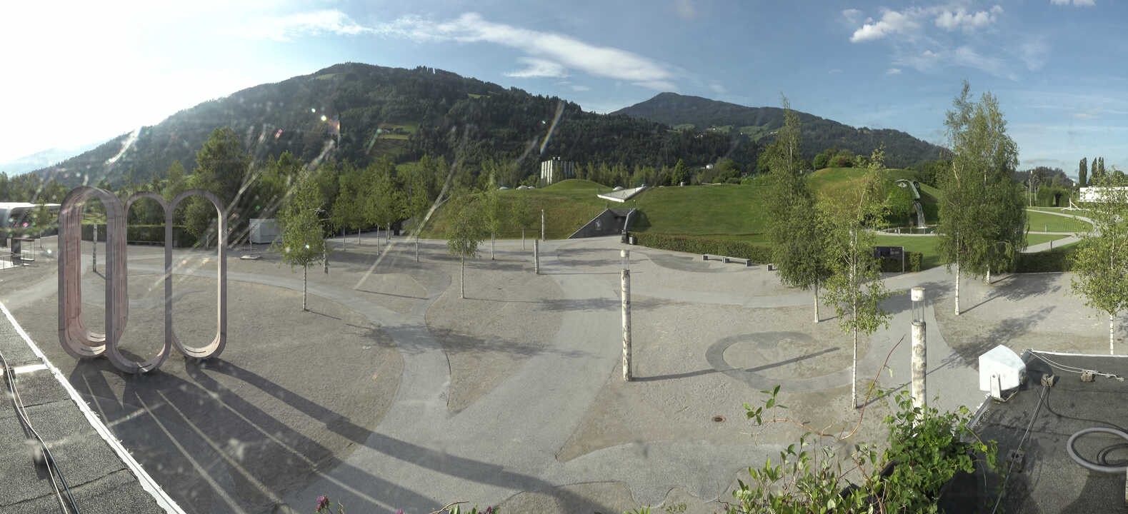 Archiv Foto Webcam Swarovski Kristallwelten: Außengelände
