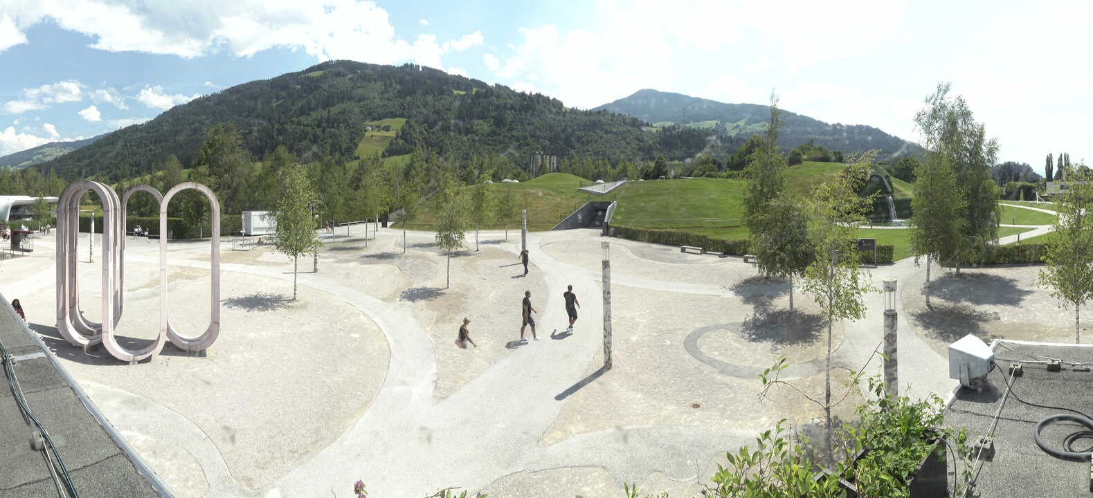 Archiv Foto Webcam Swarovski Kristallwelten: Außengelände