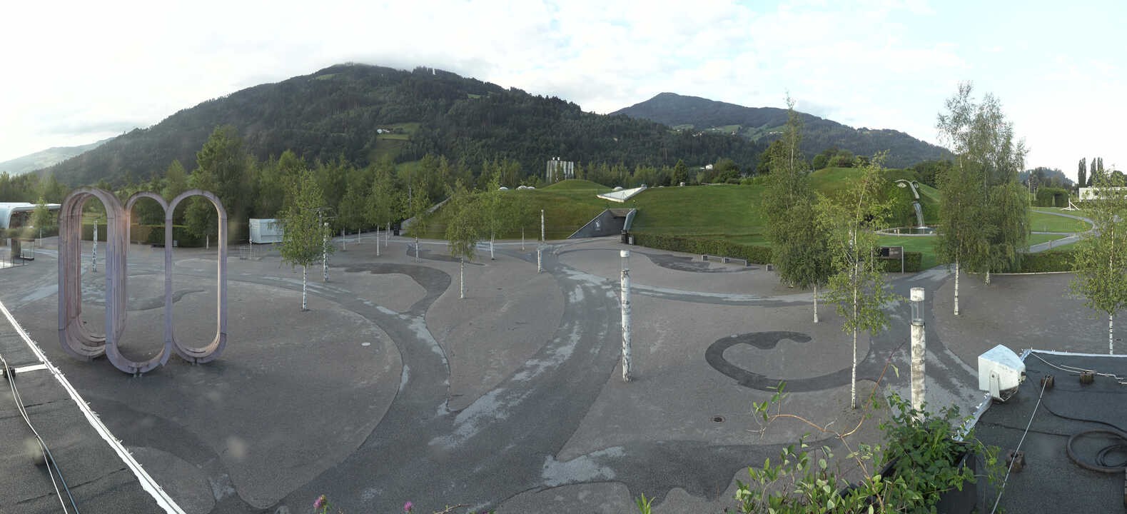 Archiv Foto Webcam Swarovski Kristallwelten: Außengelände