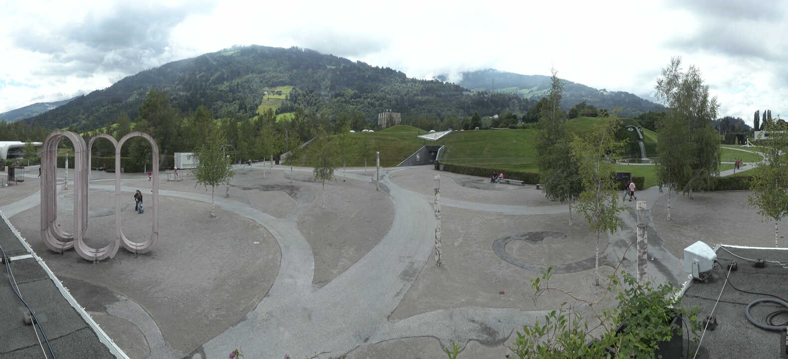 Archiv Foto Webcam Swarovski Kristallwelten: Außengelände
