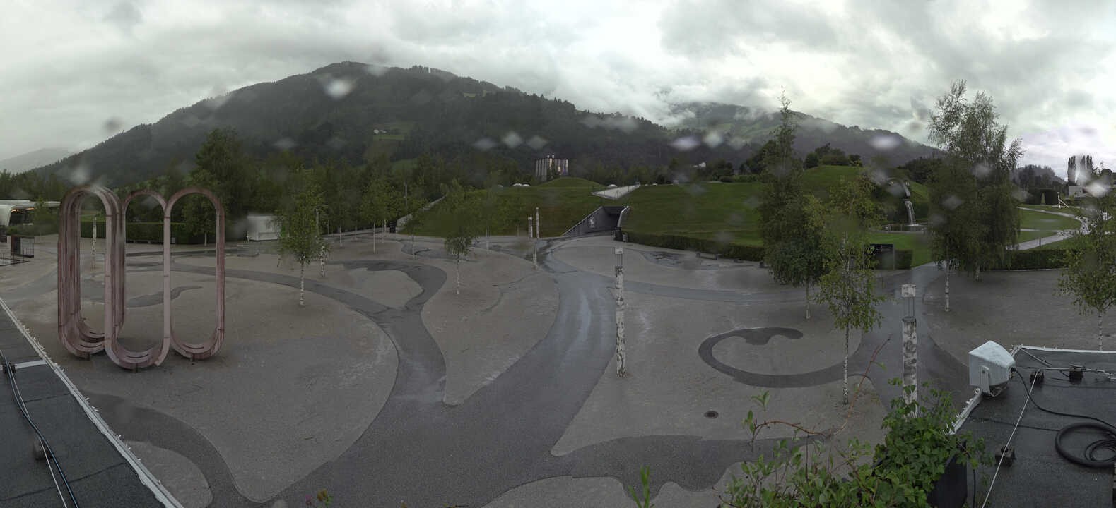 Archiv Foto Webcam Swarovski Kristallwelten: Außengelände
