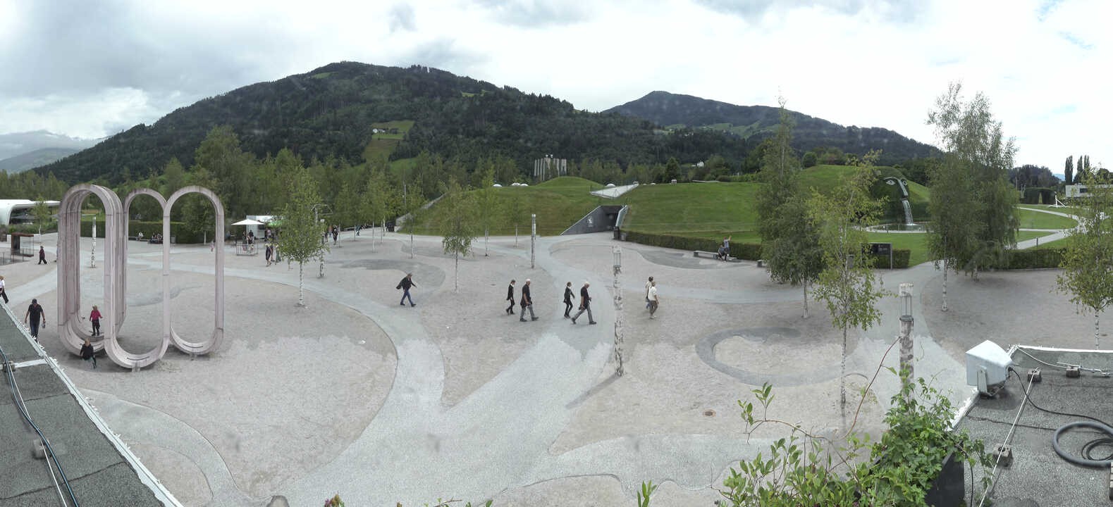 Archiv Foto Webcam Swarovski Kristallwelten: Außengelände