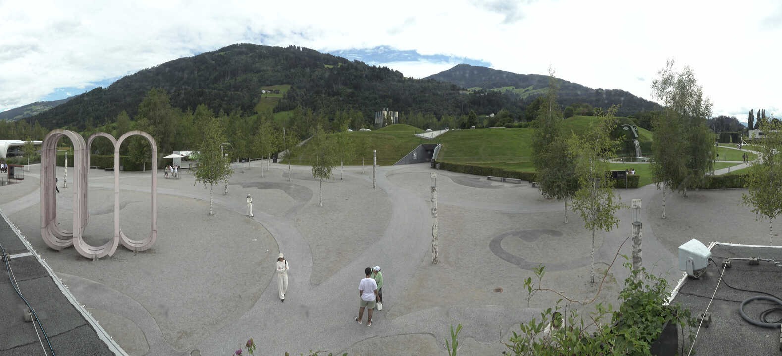 Archiv Foto Webcam Swarovski Kristallwelten: Außengelände