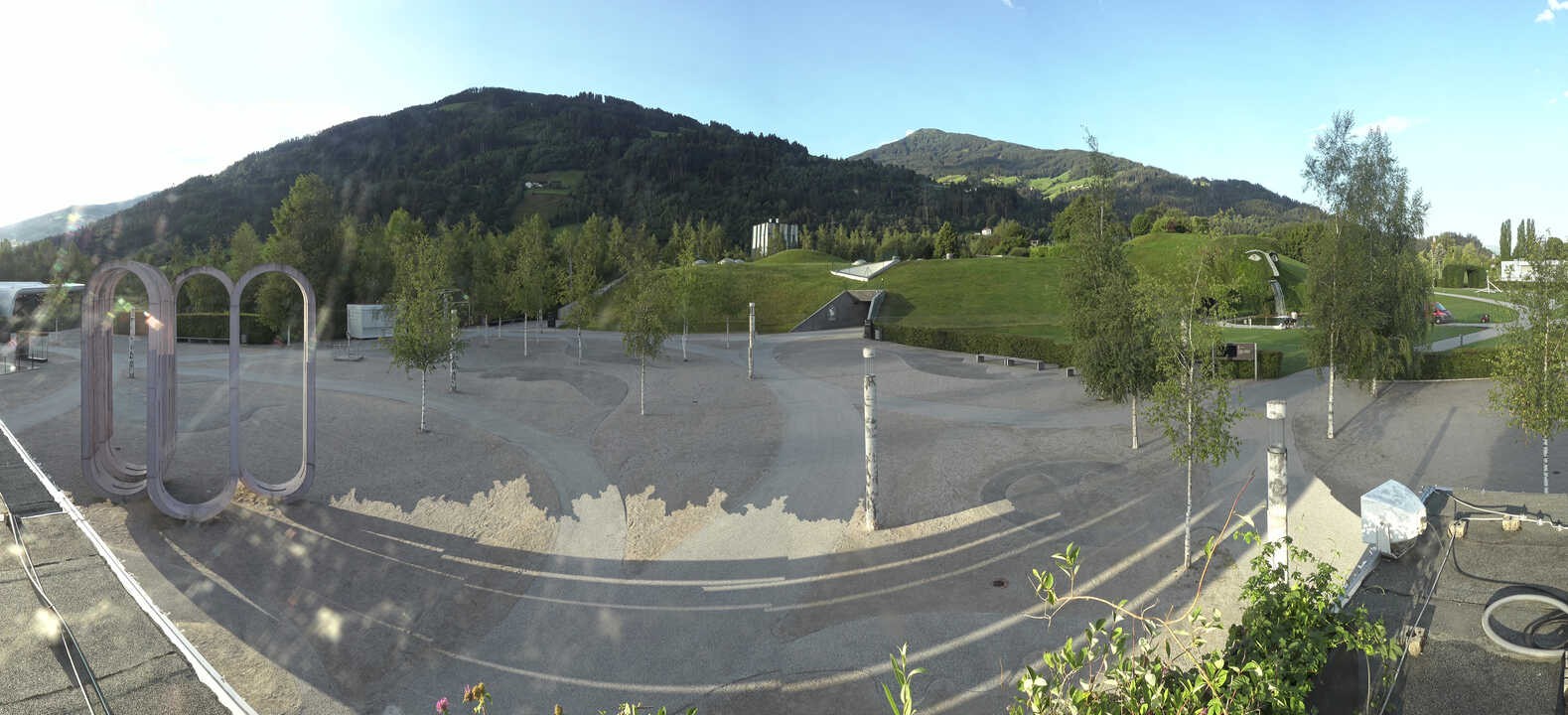 Archiv Foto Webcam Swarovski Kristallwelten: Außengelände