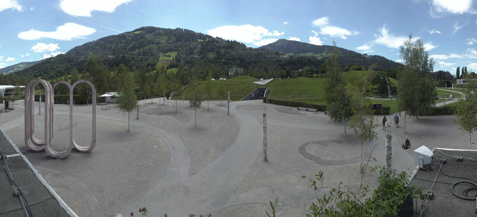 Archiv Foto Webcam Swarovski Kristallwelten: Außengelände