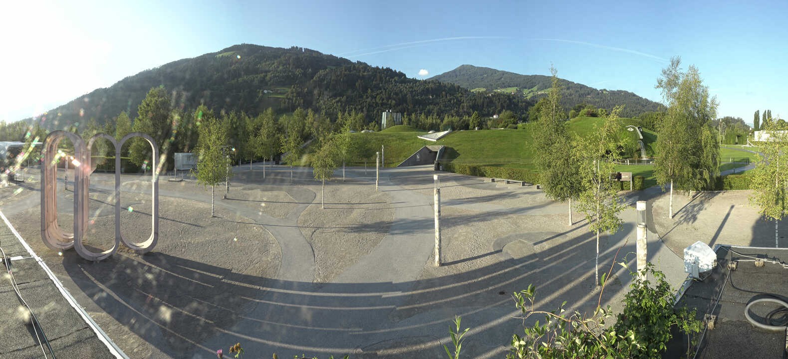 Archiv Foto Webcam Swarovski Kristallwelten: Außengelände