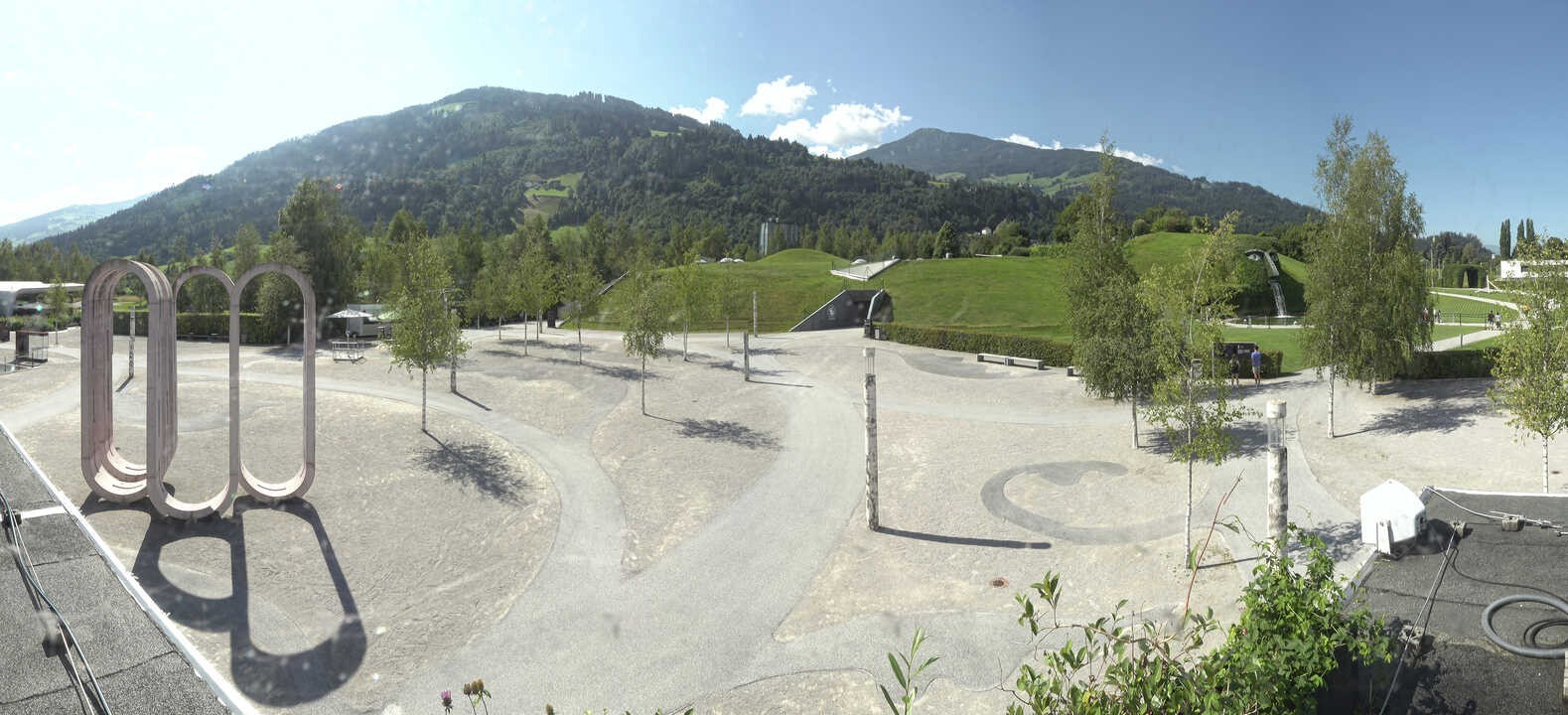 Archiv Foto Webcam Swarovski Kristallwelten: Außengelände