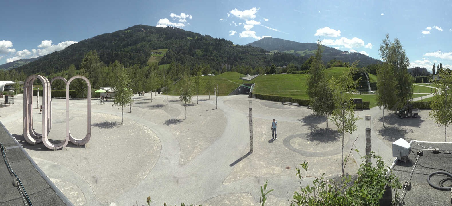 Archiv Foto Webcam Swarovski Kristallwelten: Außengelände