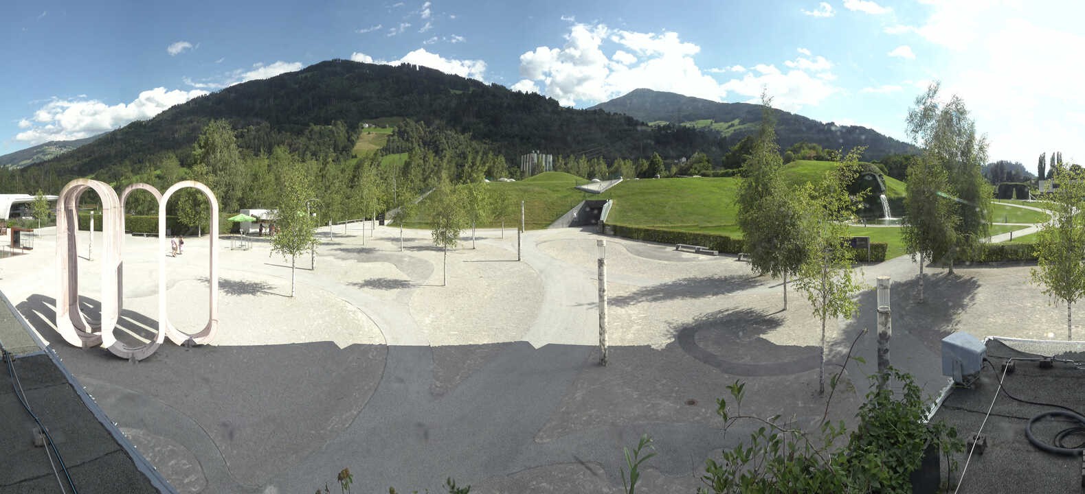 Archiv Foto Webcam Swarovski Kristallwelten: Außengelände