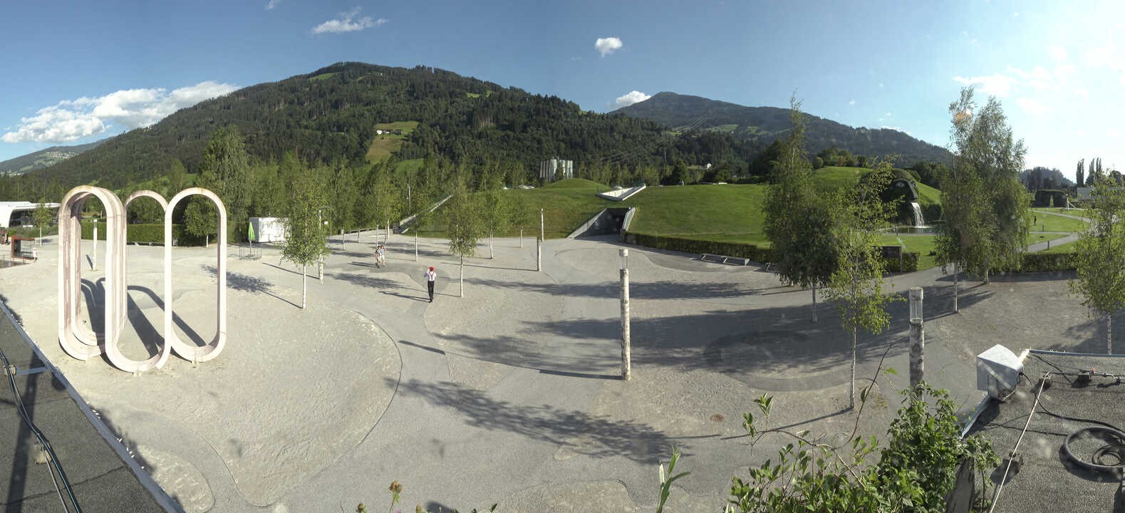 Archiv Foto Webcam Swarovski Kristallwelten: Außengelände