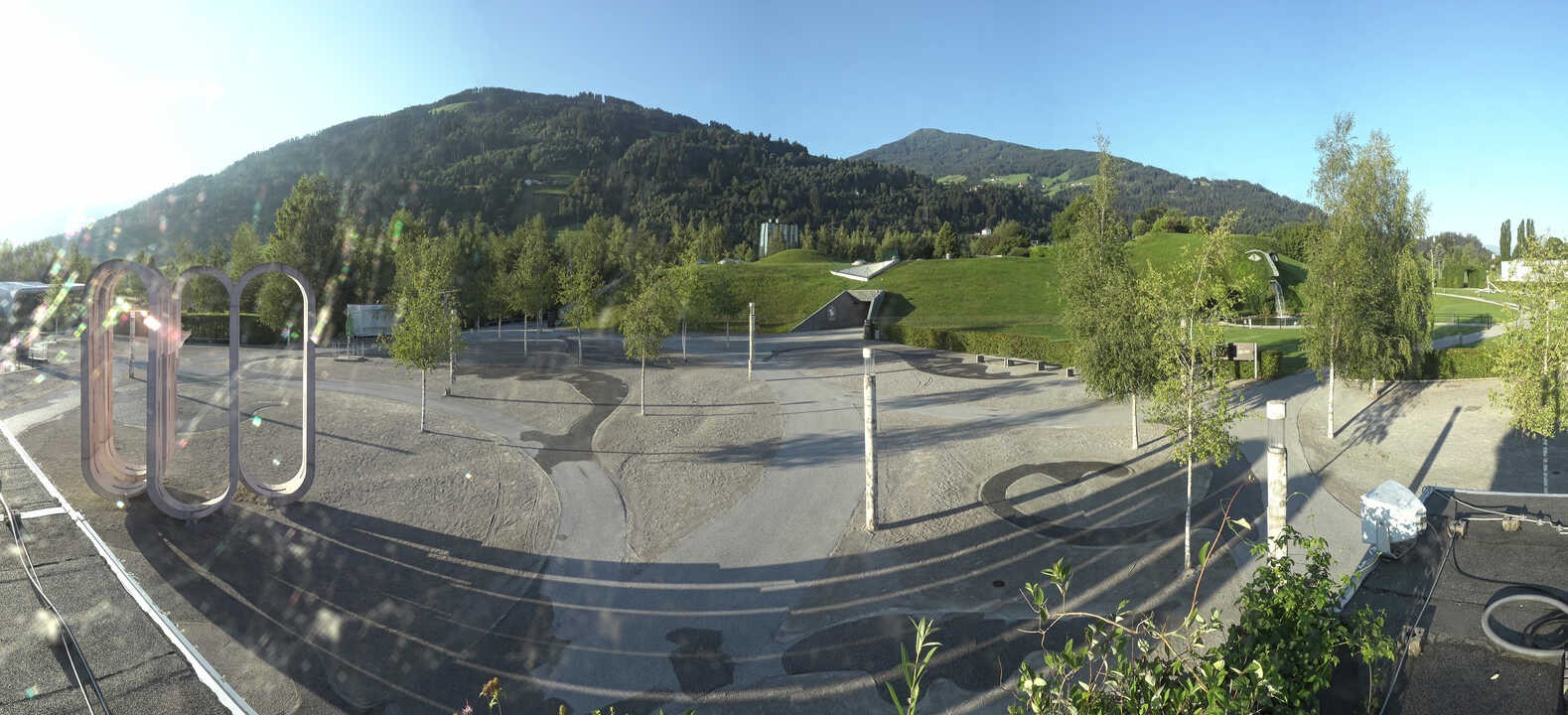 Archiv Foto Webcam Swarovski Kristallwelten: Außengelände
