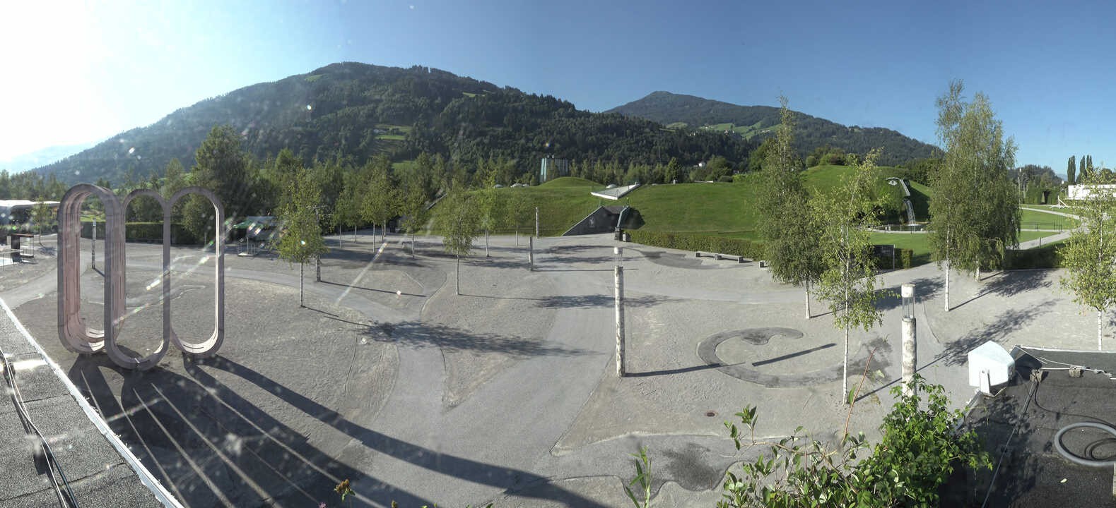 Archiv Foto Webcam Swarovski Kristallwelten: Außengelände