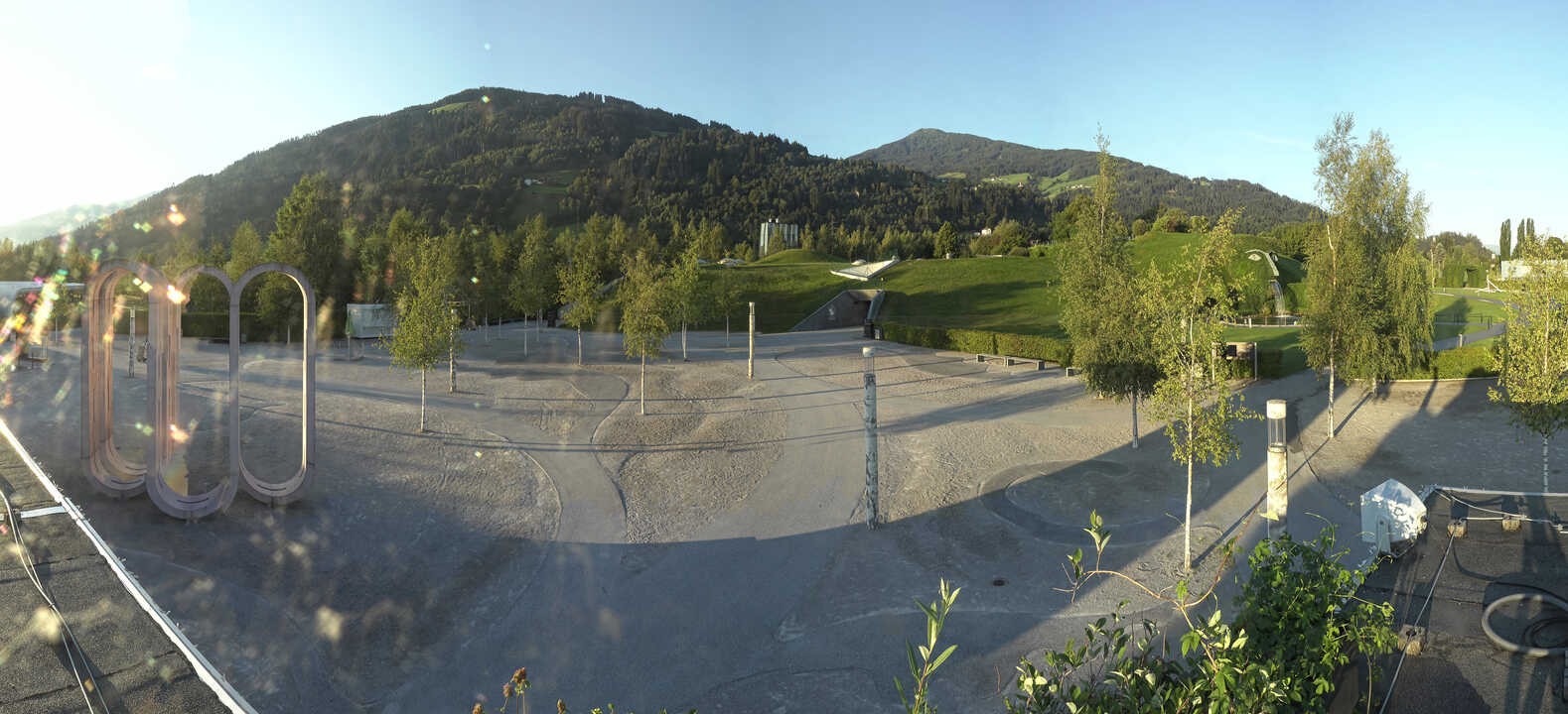 Archiv Foto Webcam Swarovski Kristallwelten: Außengelände