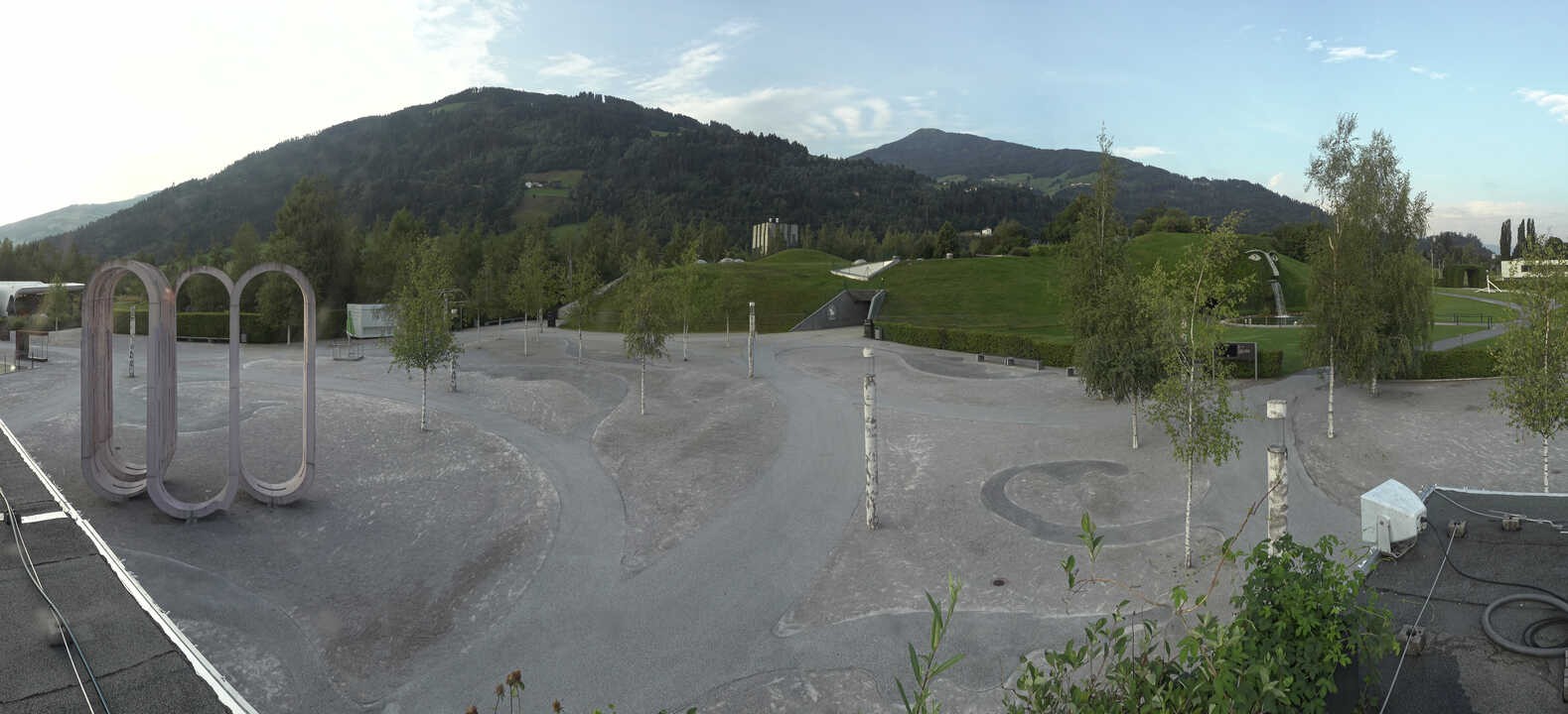 Archiv Foto Webcam Swarovski Kristallwelten: Außengelände