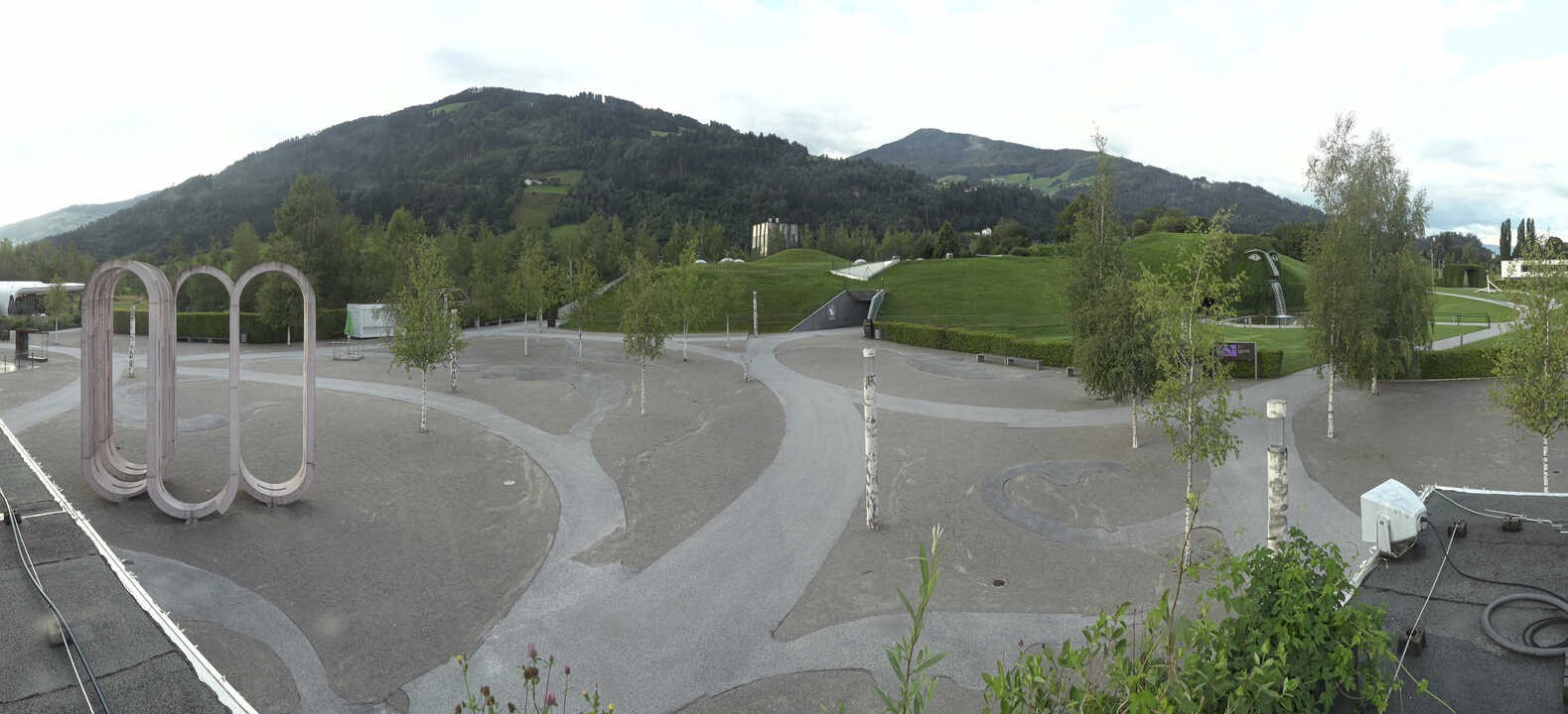 Archiv Foto Webcam Swarovski Kristallwelten: Außengelände
