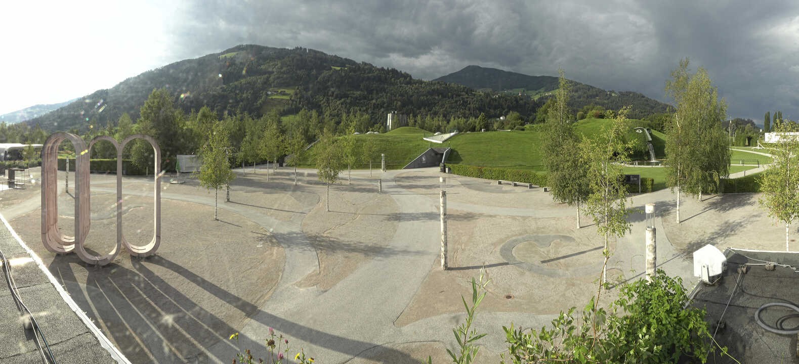 Archiv Foto Webcam Swarovski Kristallwelten: Außengelände